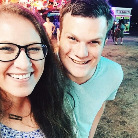 WELCOME TO MY CLOSET π - Picture 7 of 8